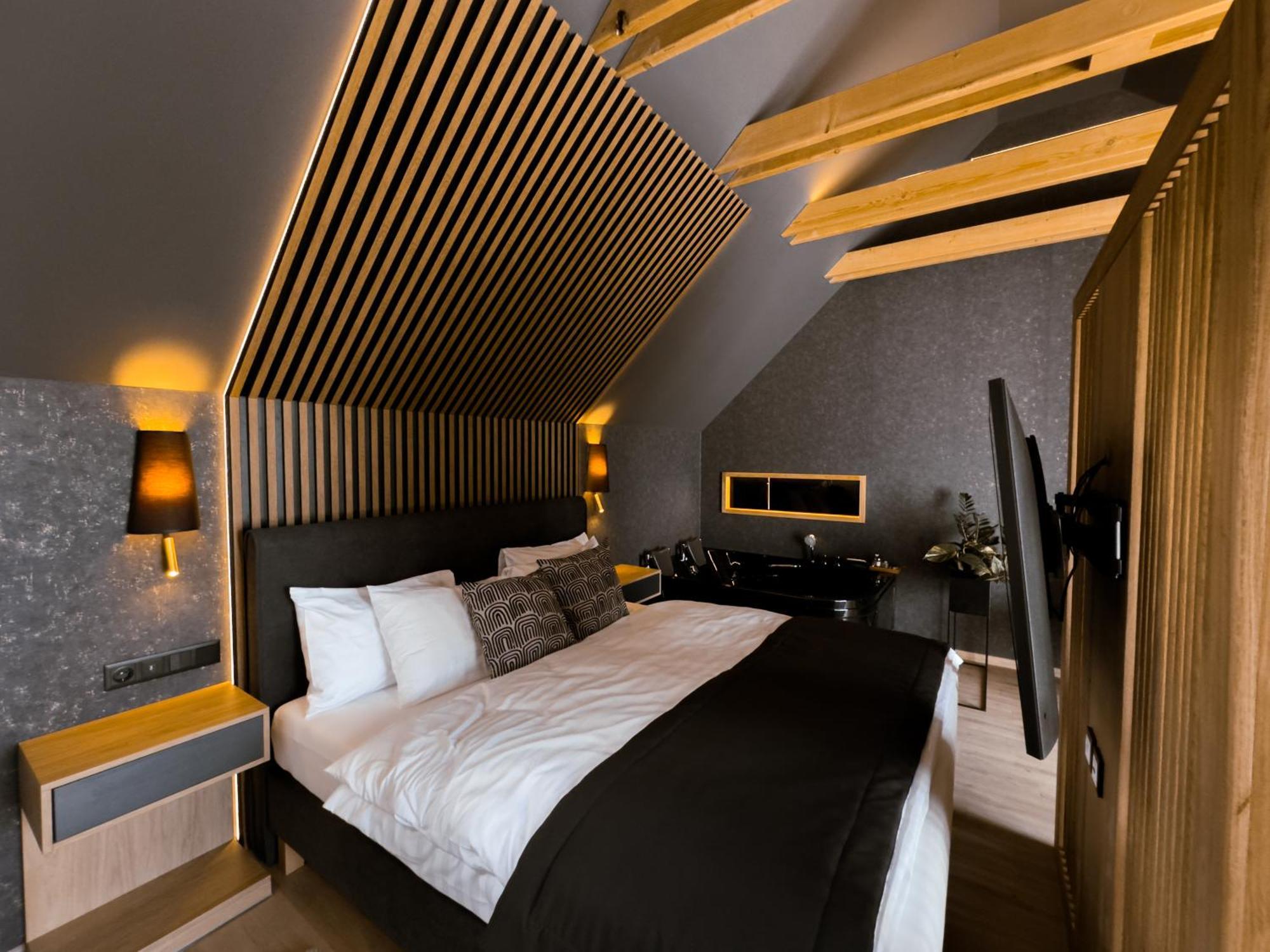 Twin Premium Apartman Тихань Екстер'єр фото