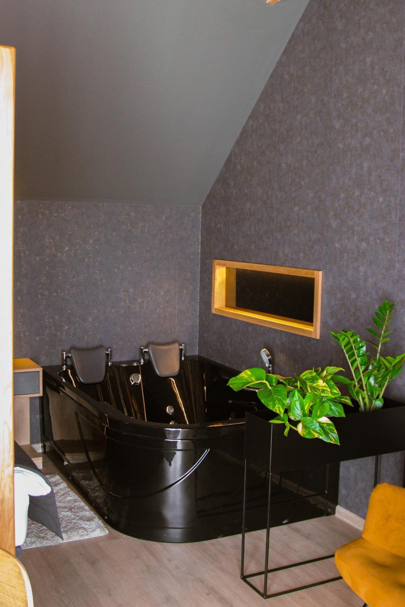 Twin Premium Apartman Тихань Екстер'єр фото