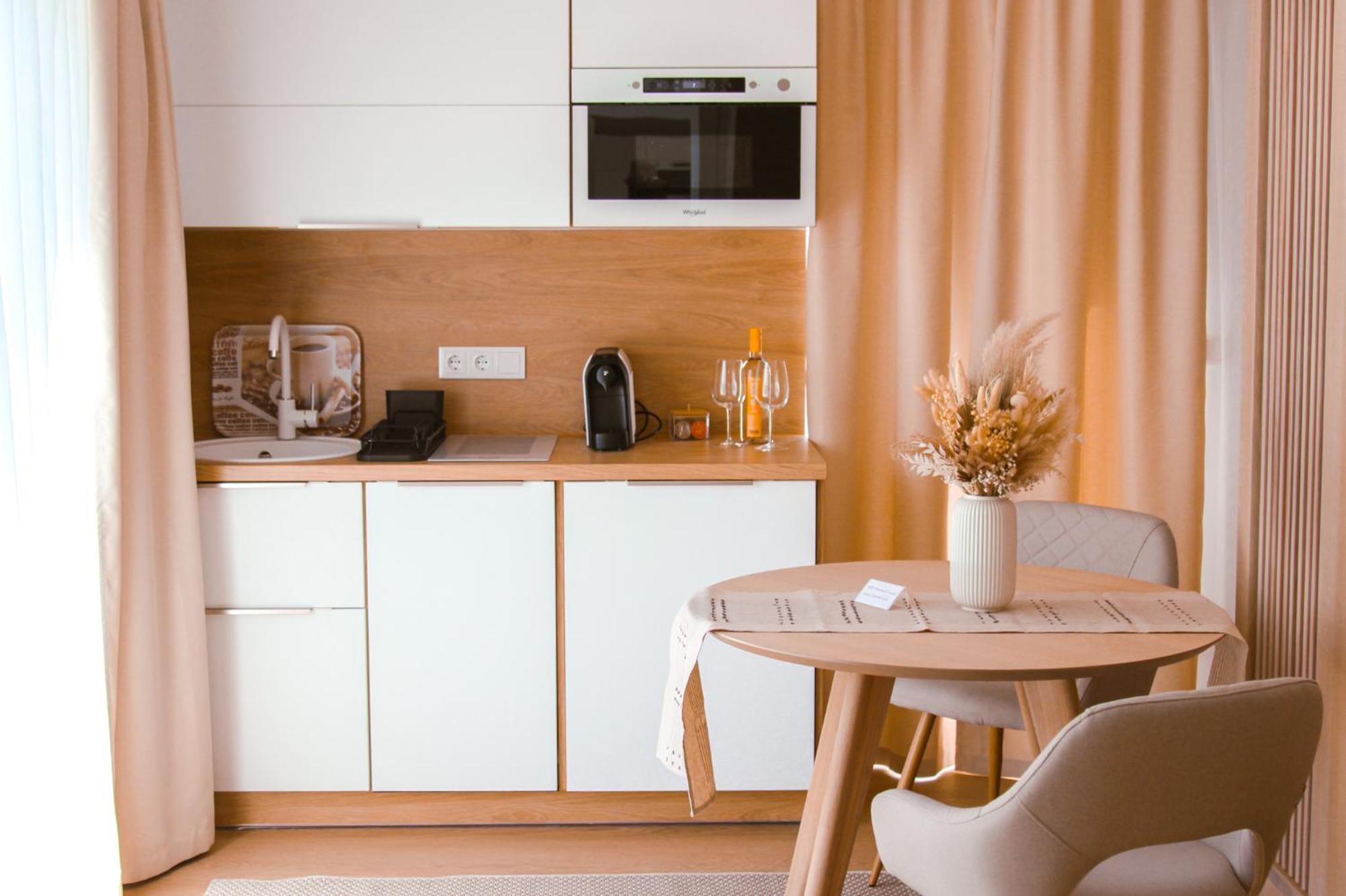 Twin Premium Apartman Тихань Екстер'єр фото