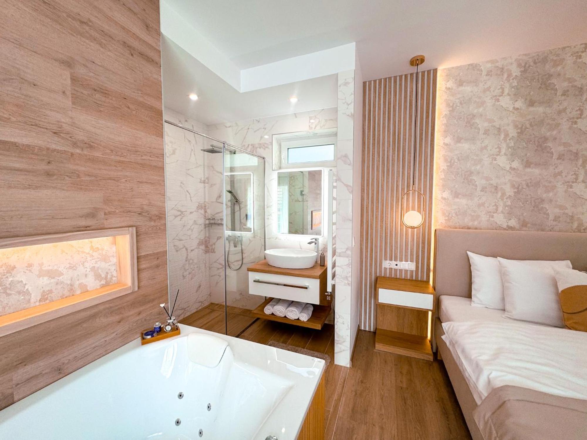Twin Premium Apartman Тихань Екстер'єр фото