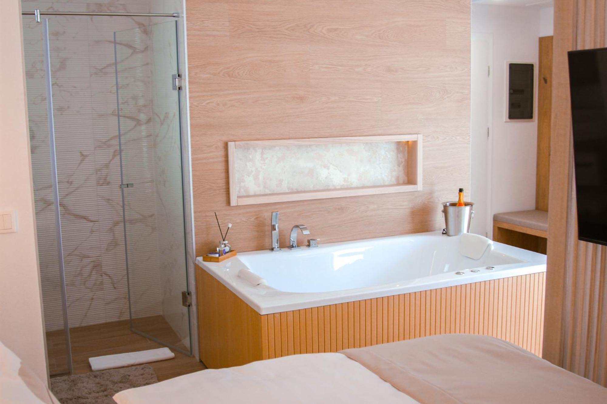 Twin Premium Apartman Тихань Екстер'єр фото