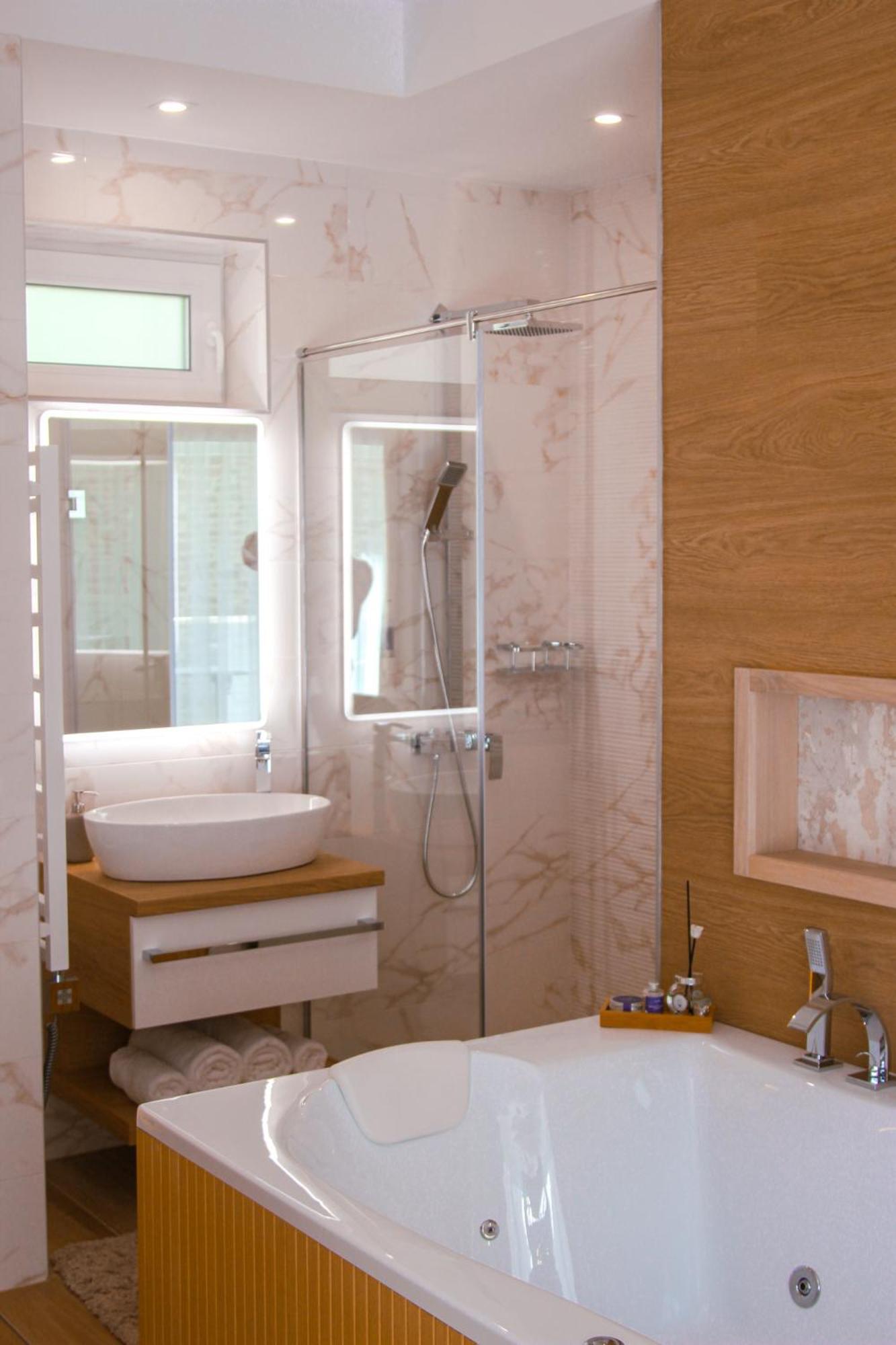Twin Premium Apartman Тихань Екстер'єр фото